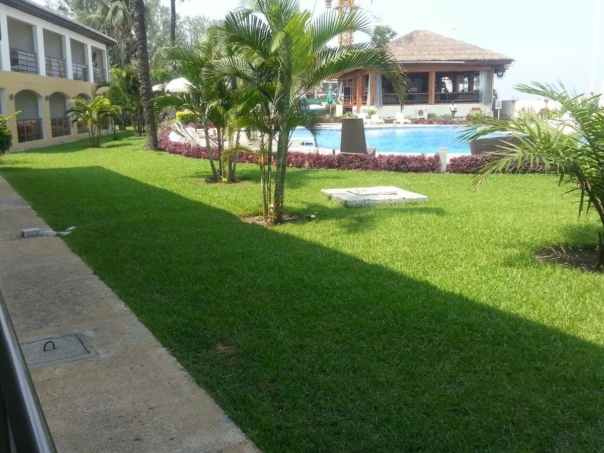 Hotel Palm Beach Пуэнт-Нуар Экстерьер фото