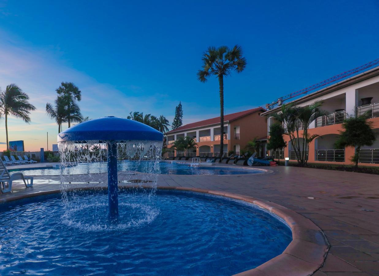 Hotel Palm Beach Пуэнт-Нуар Экстерьер фото