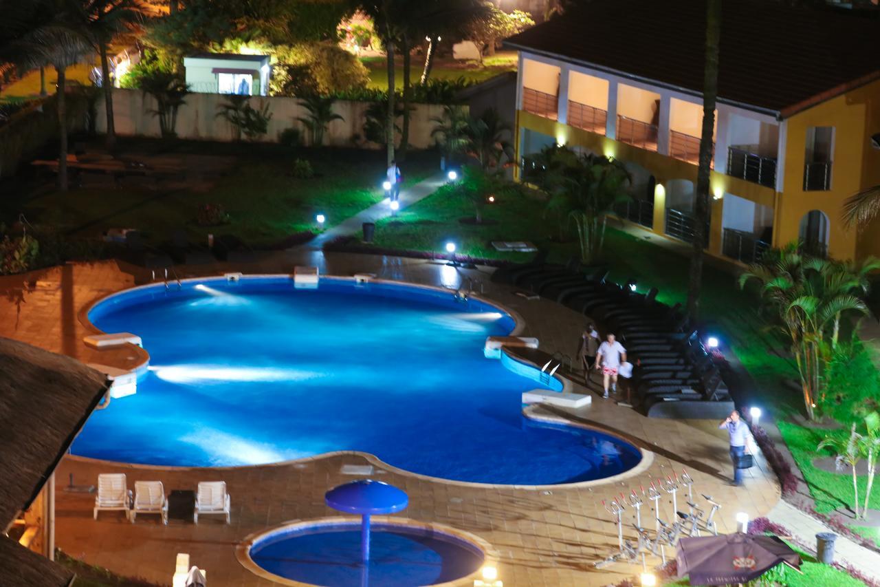 Hotel Palm Beach Пуэнт-Нуар Экстерьер фото